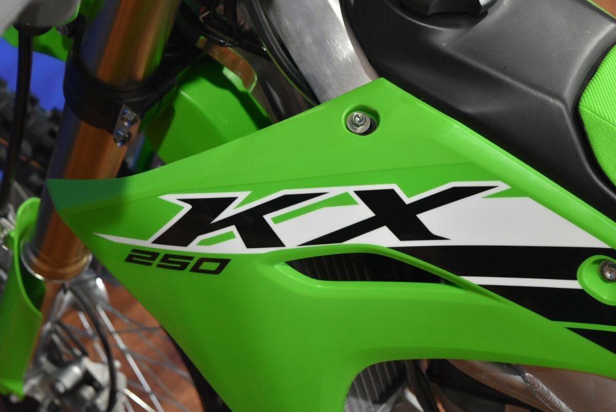 2025 KAWASAKI KX250 MOTOCROSS