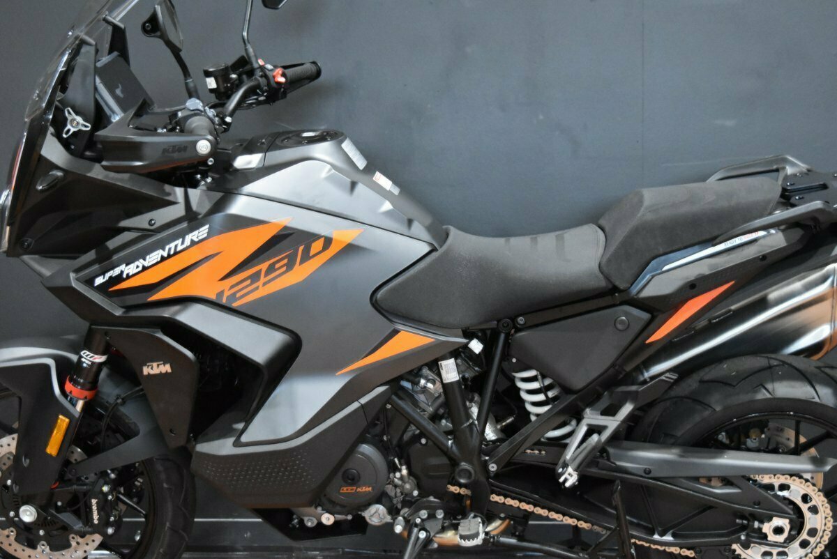 2022 KTM SUPER ADVENTURE S DUAL SPORTS