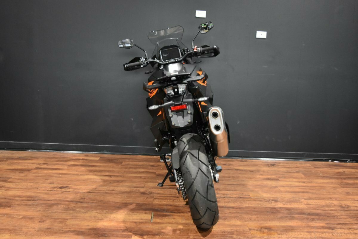 2022 KTM SUPER ADVENTURE S DUAL SPORTS