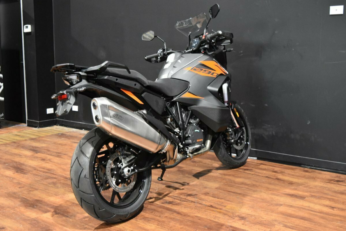 2022 KTM SUPER ADVENTURE S DUAL SPORTS