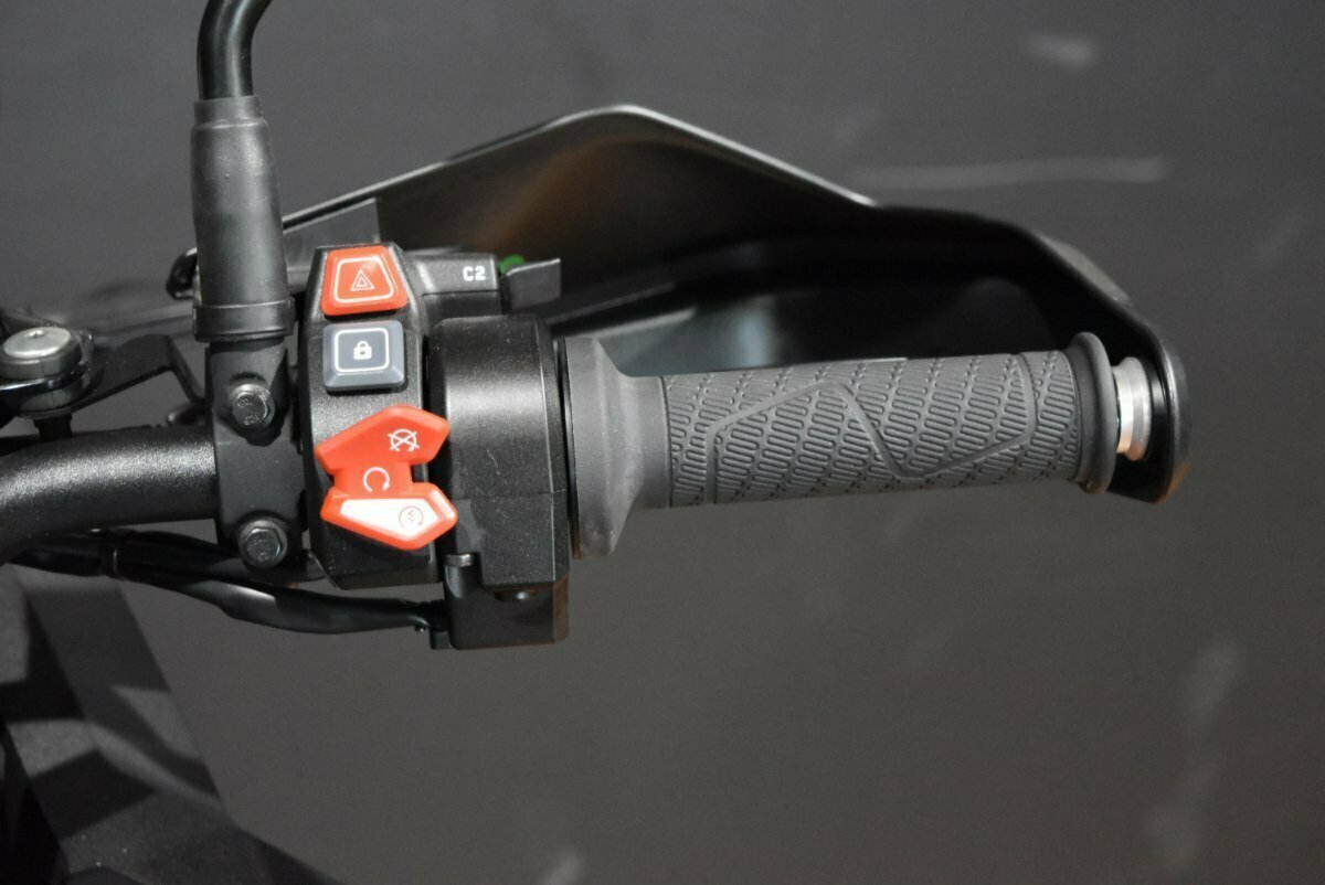 2022 KTM SUPER ADVENTURE S DUAL SPORTS