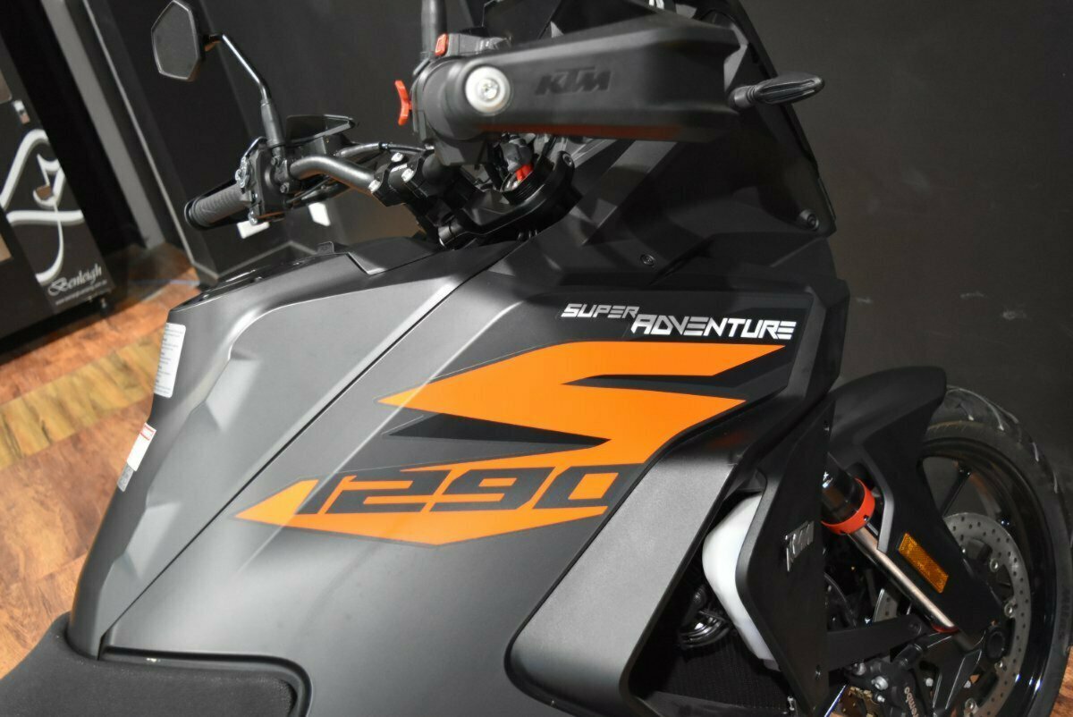 2022 KTM SUPER ADVENTURE S DUAL SPORTS