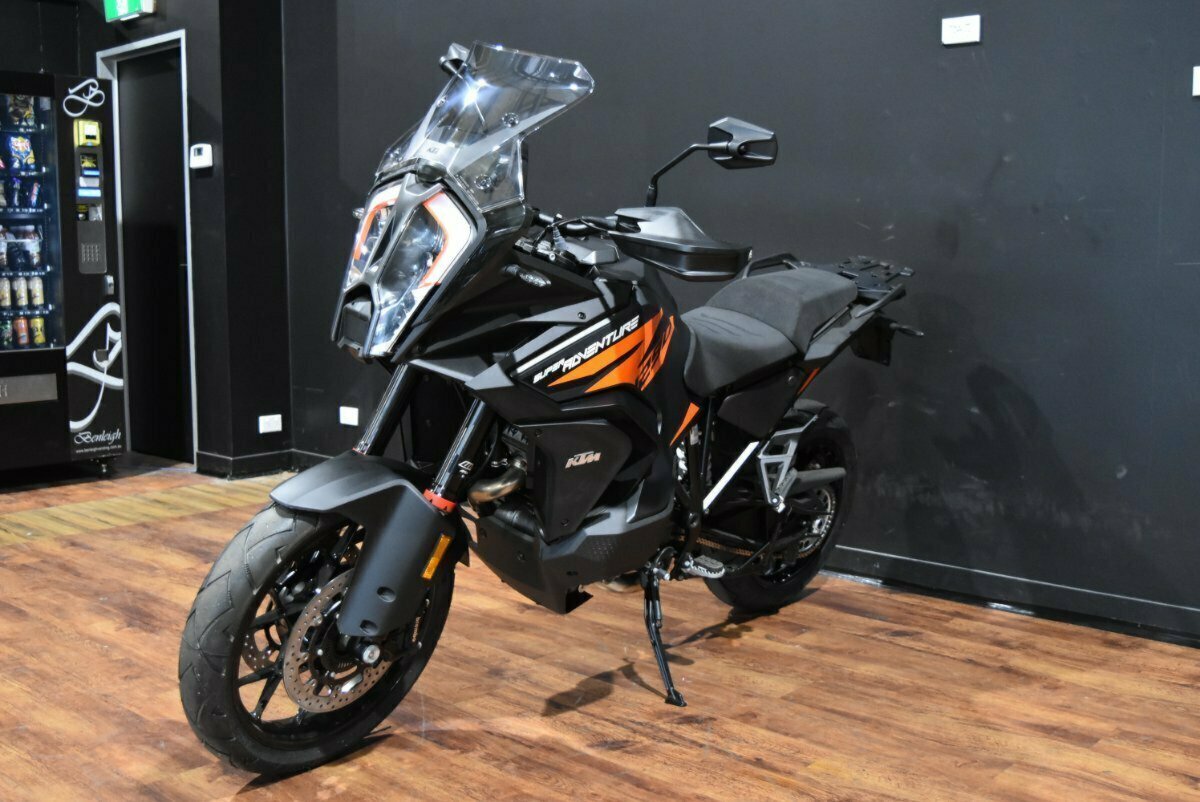2022 KTM SUPER ADVENTURE S DUAL SPORTS