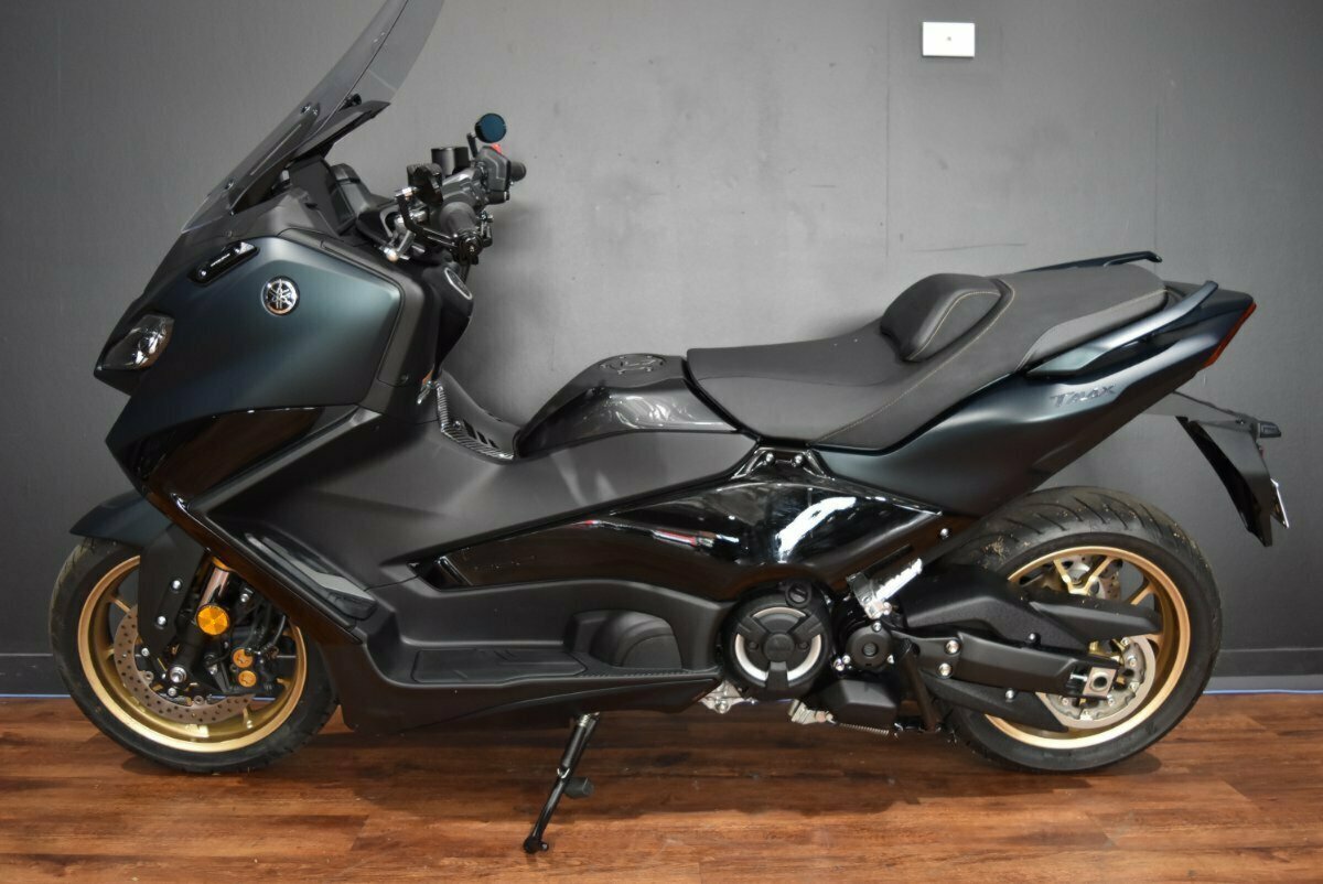 2023 YAMAHA TMAX 560 (ABS) SCOOTER
