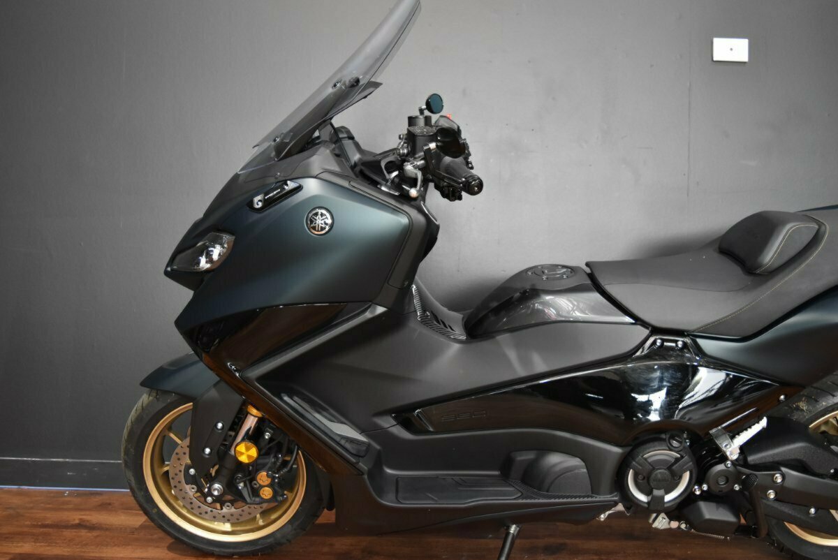 2023 YAMAHA TMAX 560 (ABS) SCOOTER