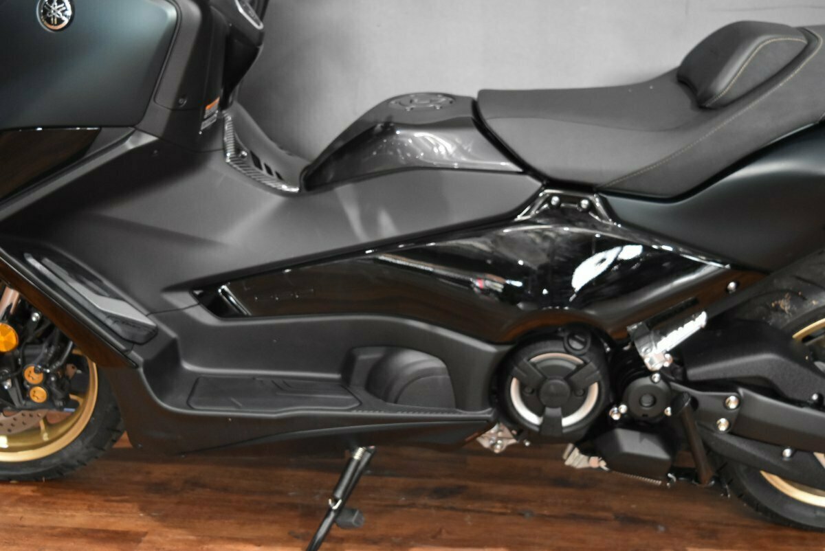 2023 YAMAHA TMAX 560 (ABS) SCOOTER