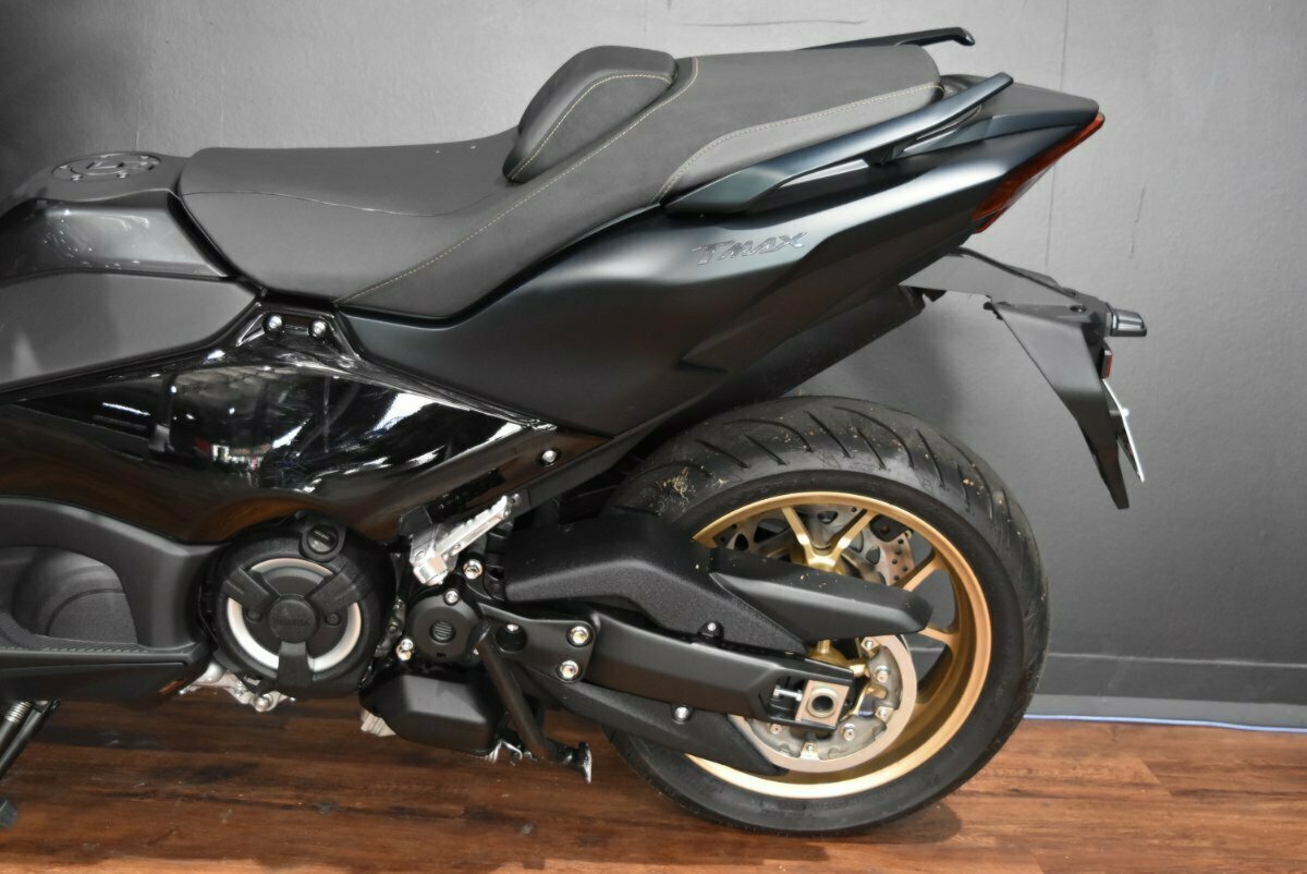 2023 YAMAHA TMAX 560 (ABS) SCOOTER