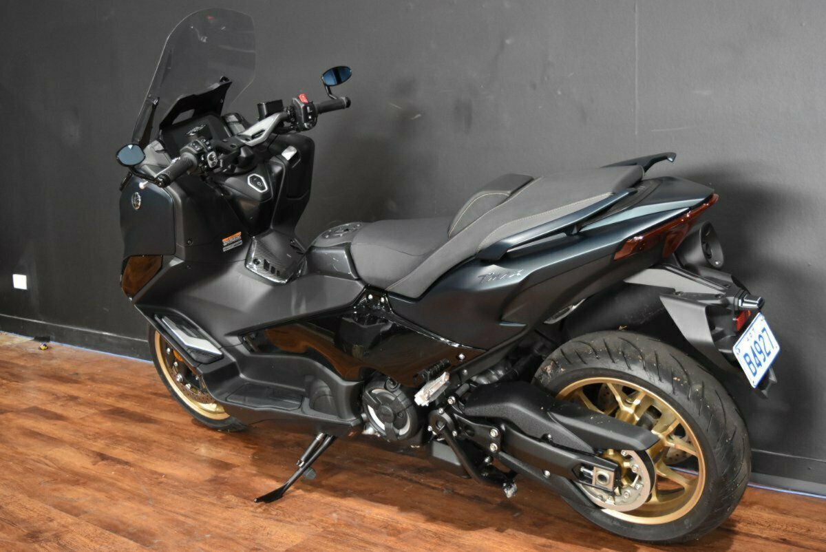 2023 YAMAHA TMAX 560 (ABS) SCOOTER
