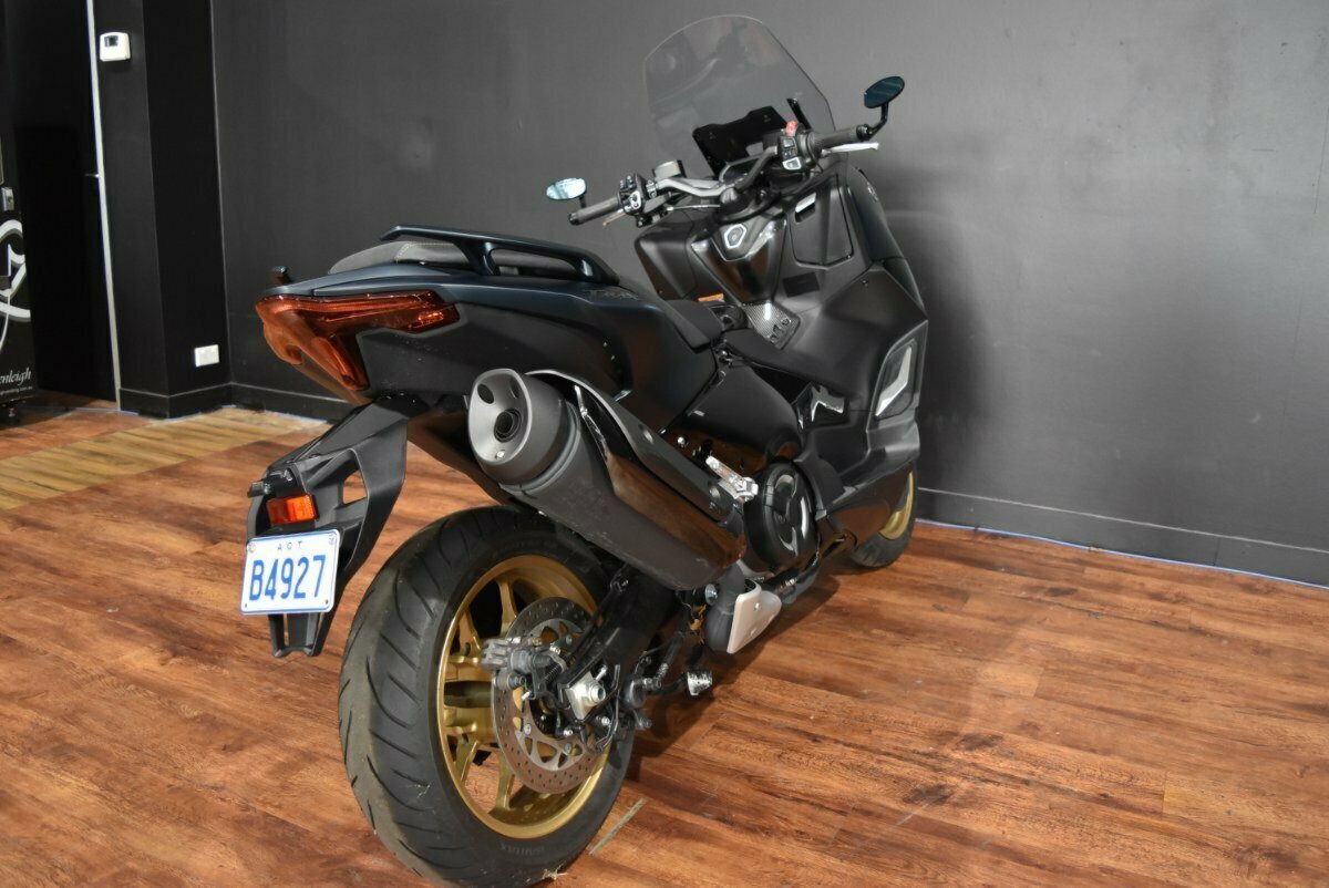2023 YAMAHA TMAX 560 (ABS) SCOOTER