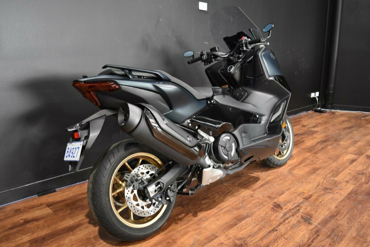 2023 YAMAHA TMAX 560 (ABS) SCOOTER