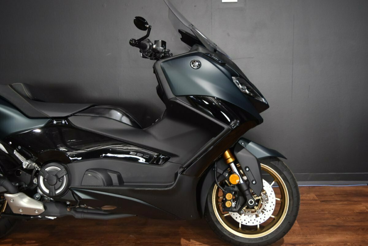 2023 YAMAHA TMAX 560 (ABS) SCOOTER