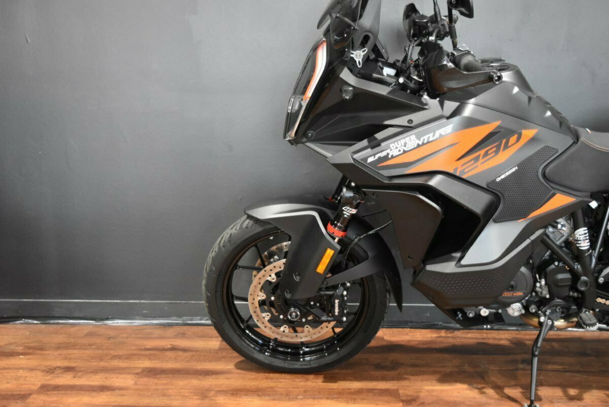 2022 KTM SUPER ADVENTURE S DUAL SPORTS