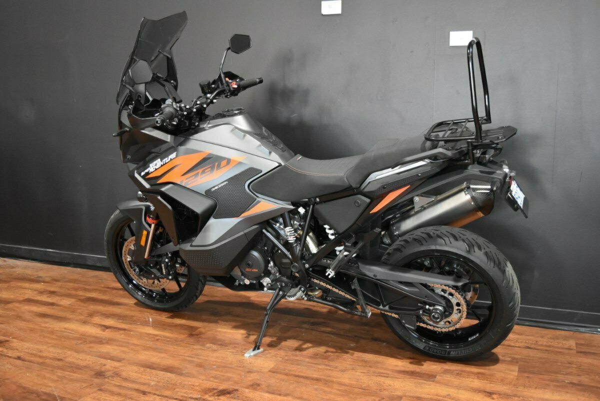 2022 KTM SUPER ADVENTURE S DUAL SPORTS
