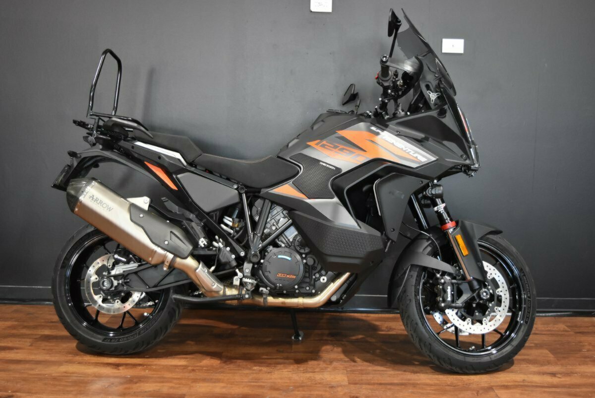 2022 KTM SUPER ADVENTURE S DUAL SPORTS