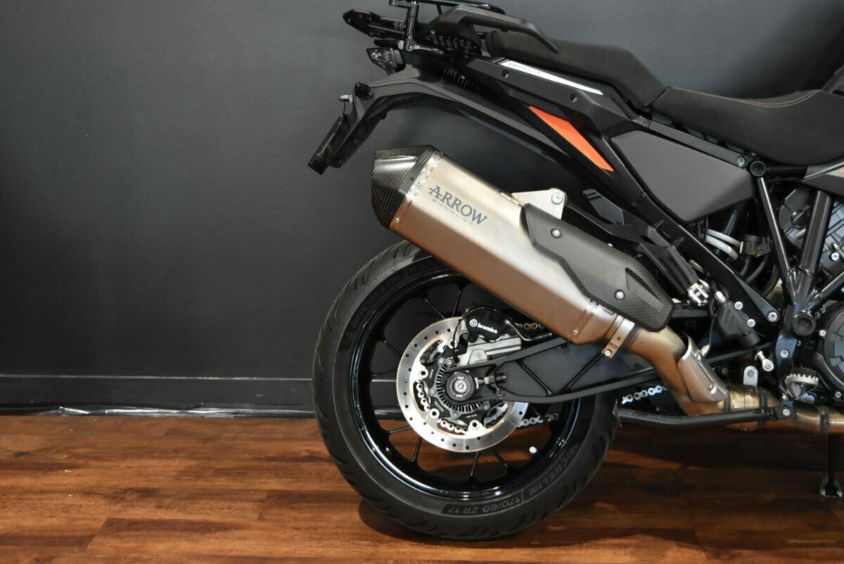 2022 KTM SUPER ADVENTURE S DUAL SPORTS