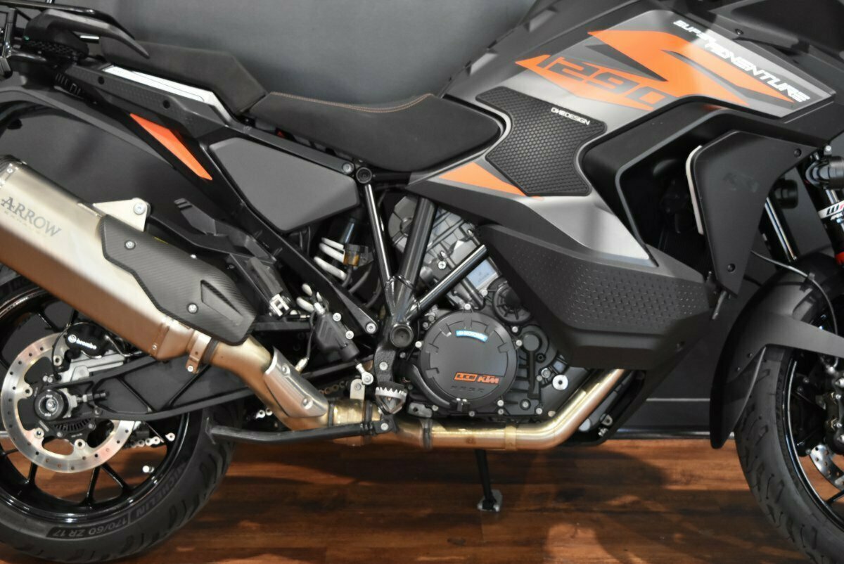 2022 KTM SUPER ADVENTURE S DUAL SPORTS