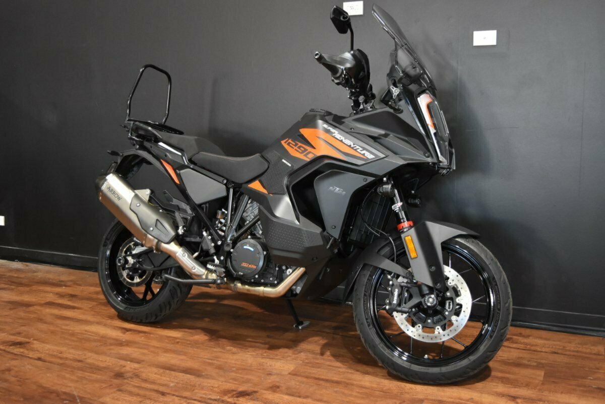 2022 KTM SUPER ADVENTURE S DUAL SPORTS