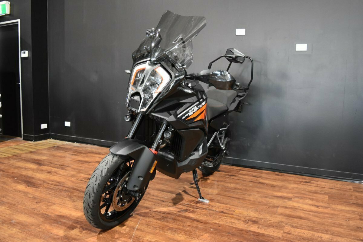 2022 KTM SUPER ADVENTURE S DUAL SPORTS