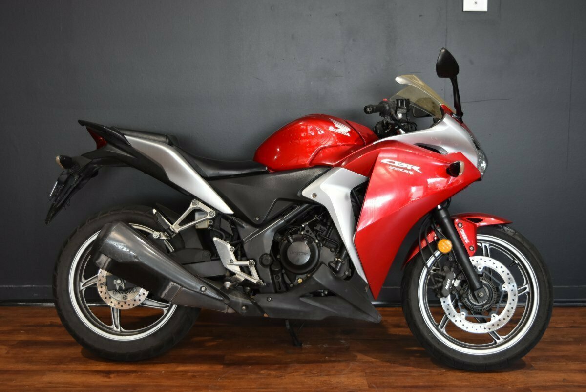 2011 HONDA CBR250R (ABS) SPORTS