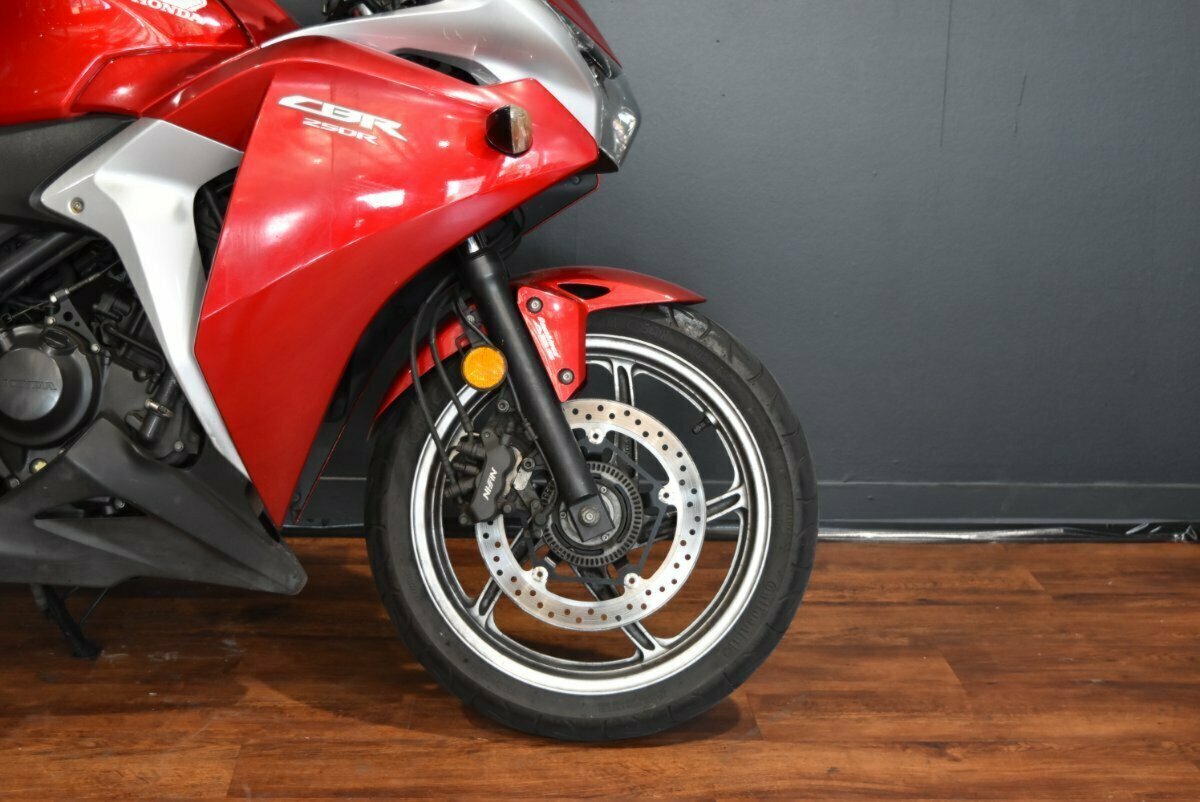 2011 HONDA CBR250R (ABS) SPORTS