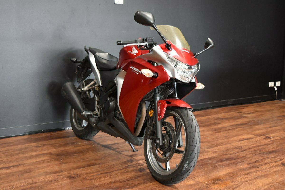 2011 HONDA CBR250R (ABS) SPORTS