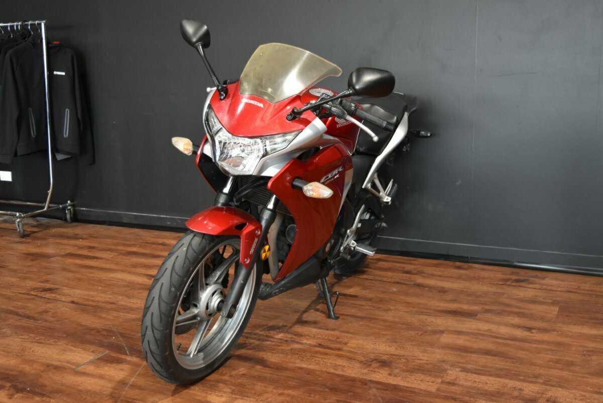 2011 HONDA CBR250R (ABS) SPORTS