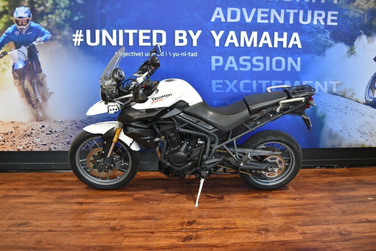 2015 TRIUMPH TIGER 800 XRx LOW DUAL SPORTS