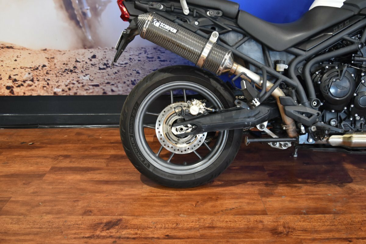 2015 TRIUMPH TIGER 800 XRx LOW DUAL SPORTS