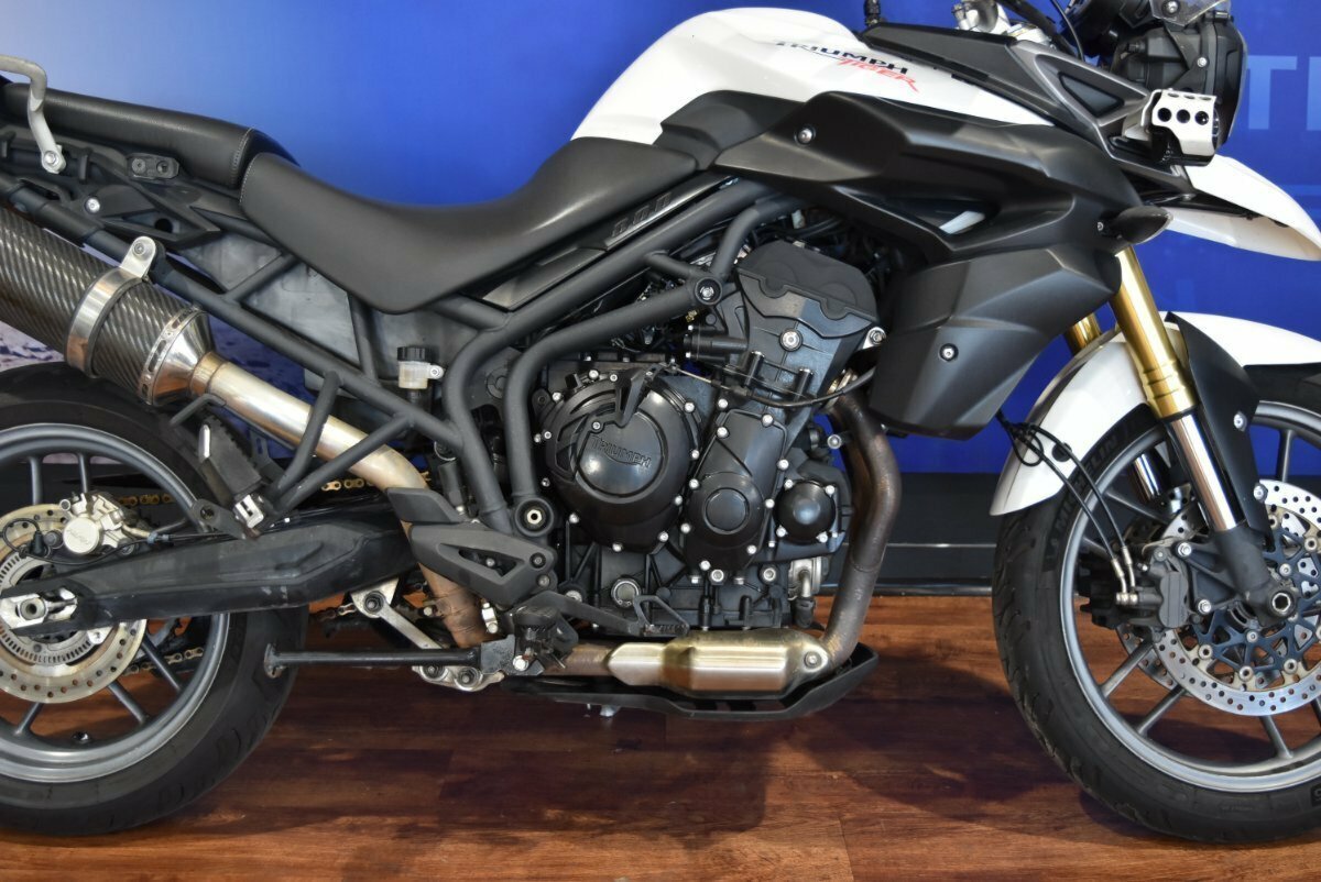 2015 TRIUMPH TIGER 800 XRx LOW DUAL SPORTS