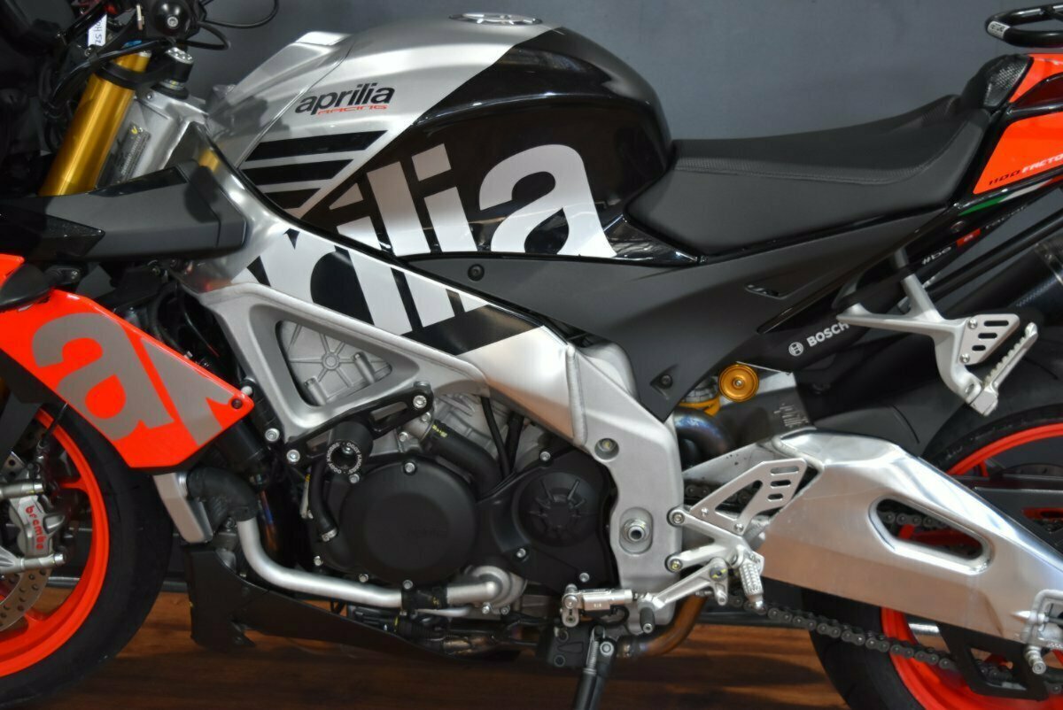 2018 APRILIA TUONO V4 FACTORY SPORTS