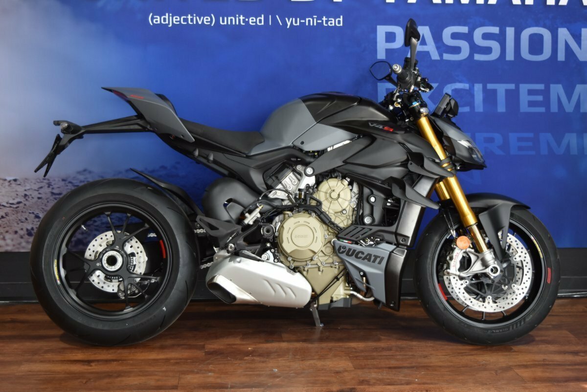 2025 DUCATI STREETFIGHTER V4 S SPORTS
