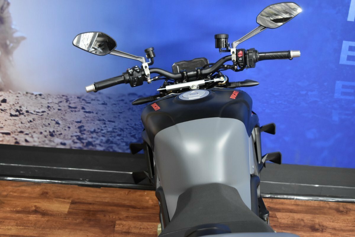 2025 DUCATI STREETFIGHTER V4 S SPORTS