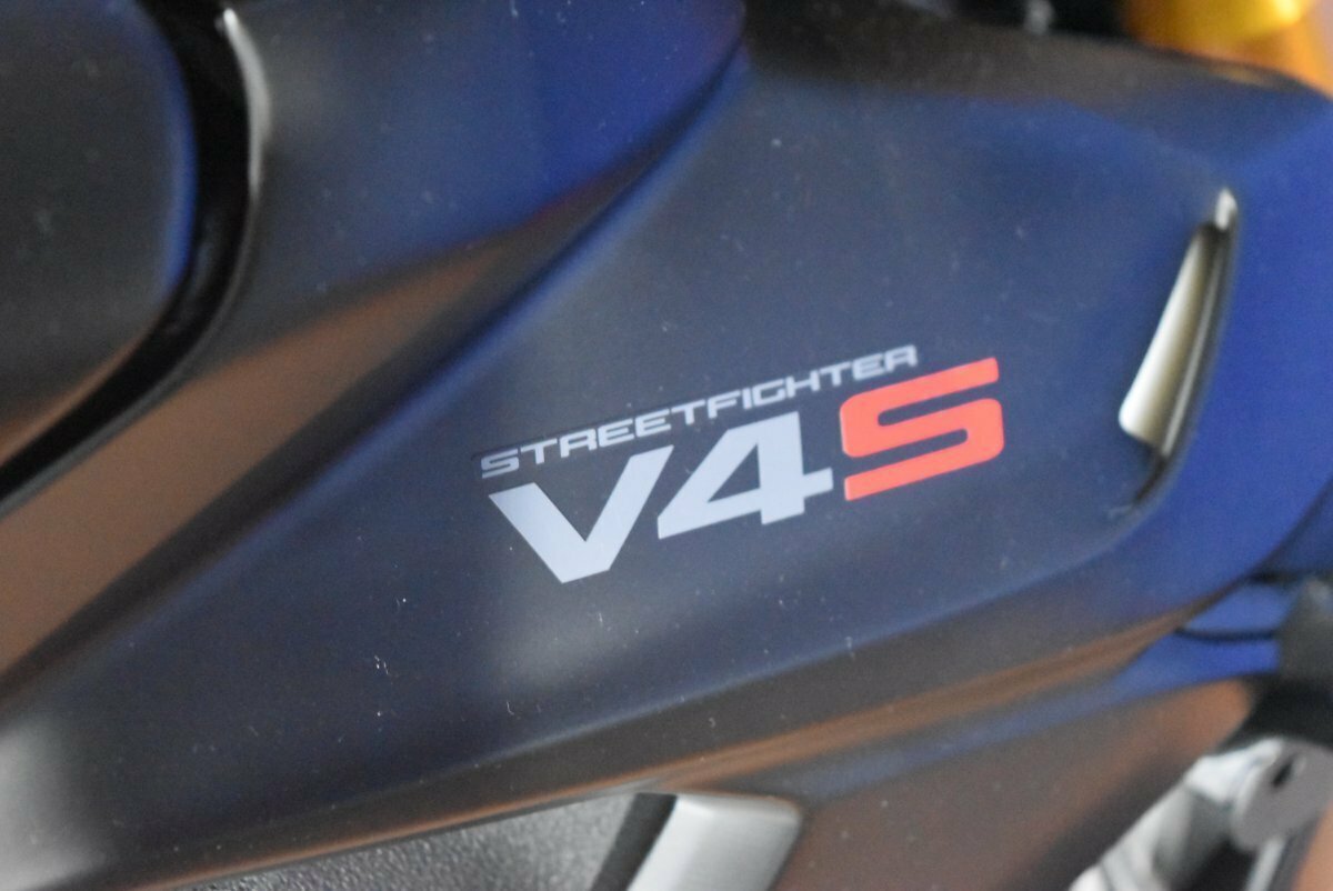 2025 DUCATI STREETFIGHTER V4 S SPORTS