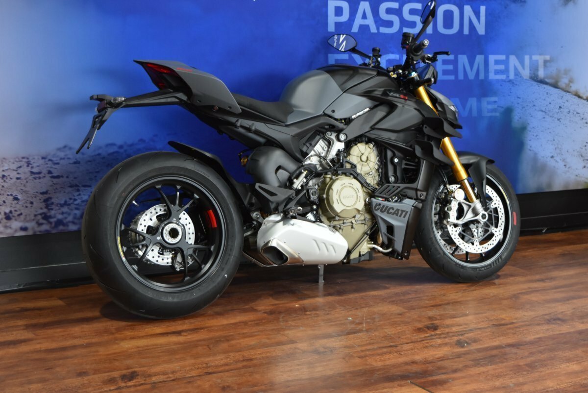 2025 DUCATI STREETFIGHTER V4 S SPORTS