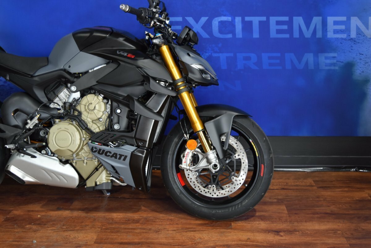 2025 DUCATI STREETFIGHTER V4 S SPORTS