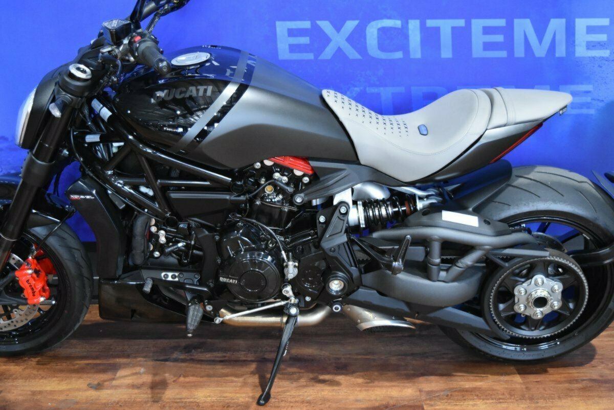 2022 DUCATI DIAVEL V4 CRUISER