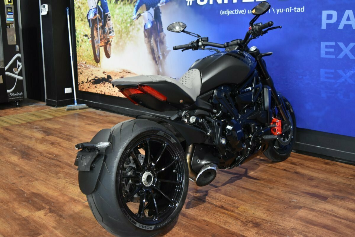 2022 DUCATI DIAVEL V4 CRUISER