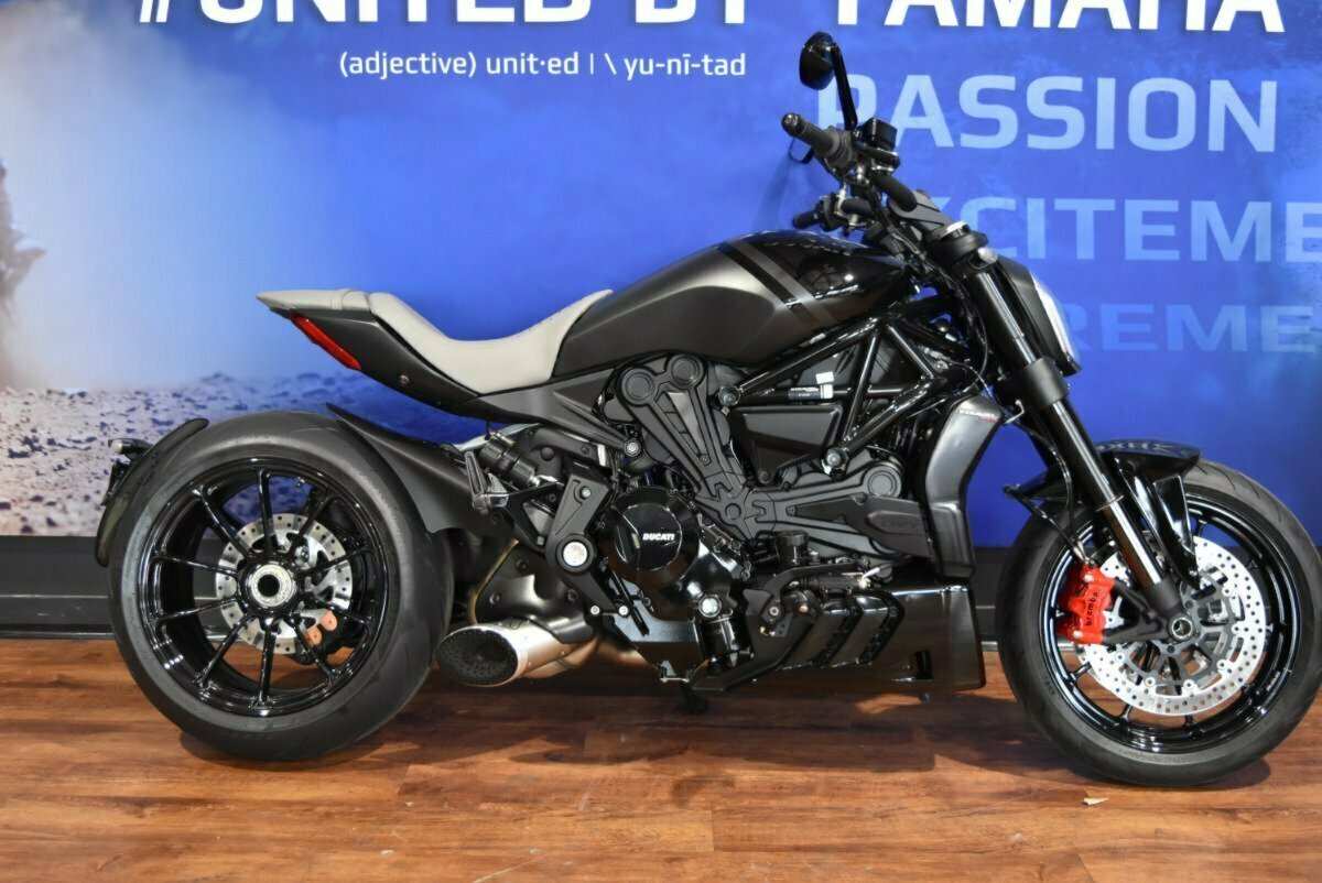 2022 DUCATI DIAVEL V4 CRUISER