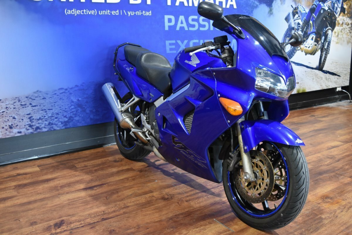 2000 HONDA VFR800F (VFR800Fi) SPORTS