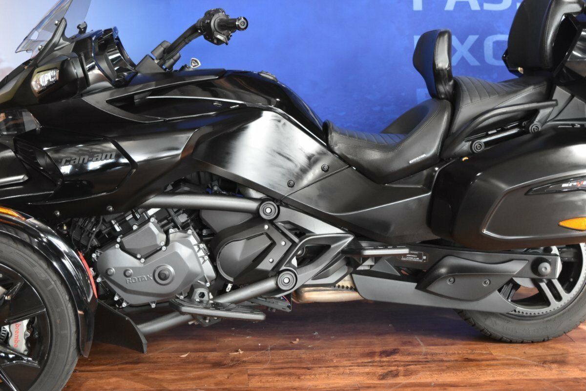 2022 BRP SPYDER F3 LIMITED (SE6) TRIKE