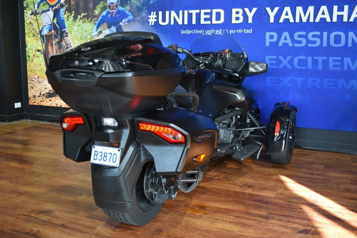 2022 BRP SPYDER F3 LIMITED (SE6) TRIKE