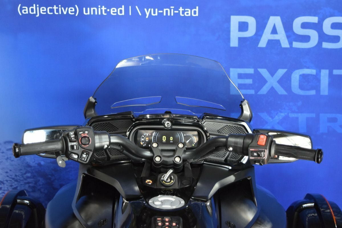 2022 BRP SPYDER F3 LIMITED (SE6) TRIKE