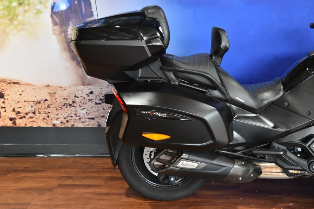 2022 BRP SPYDER F3 LIMITED (SE6) TRIKE
