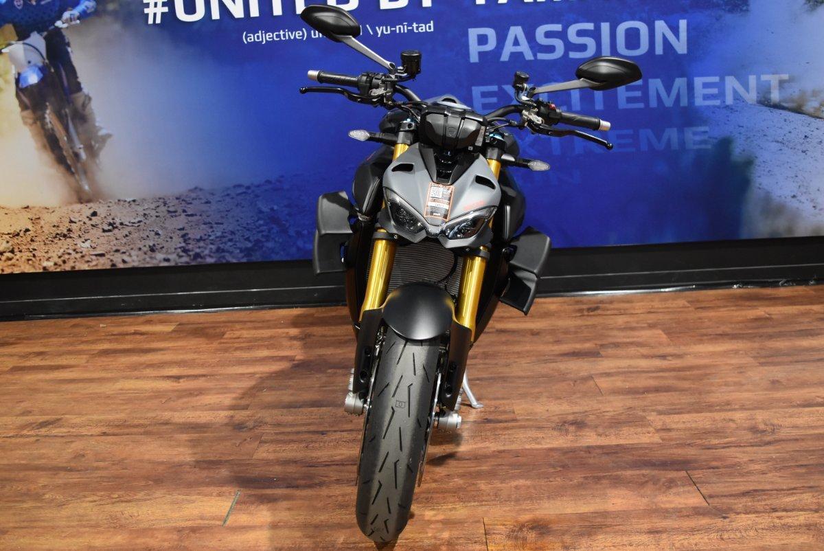 2025 DUCATI STREETFIGHTER V4 S SPORTS