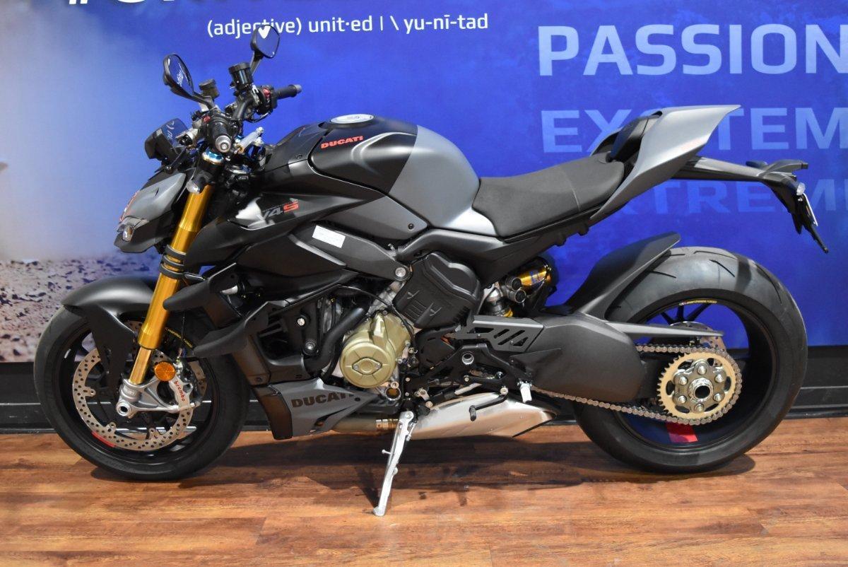 2025 DUCATI STREETFIGHTER V4 S SPORTS