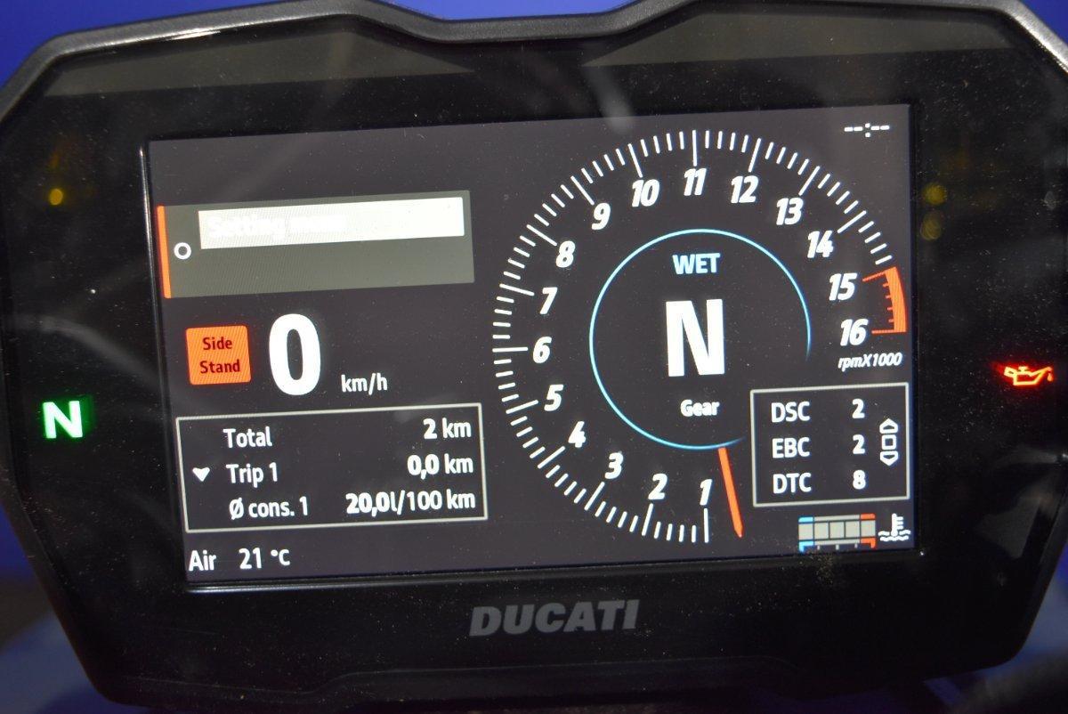 2025 DUCATI STREETFIGHTER V4 S SPORTS