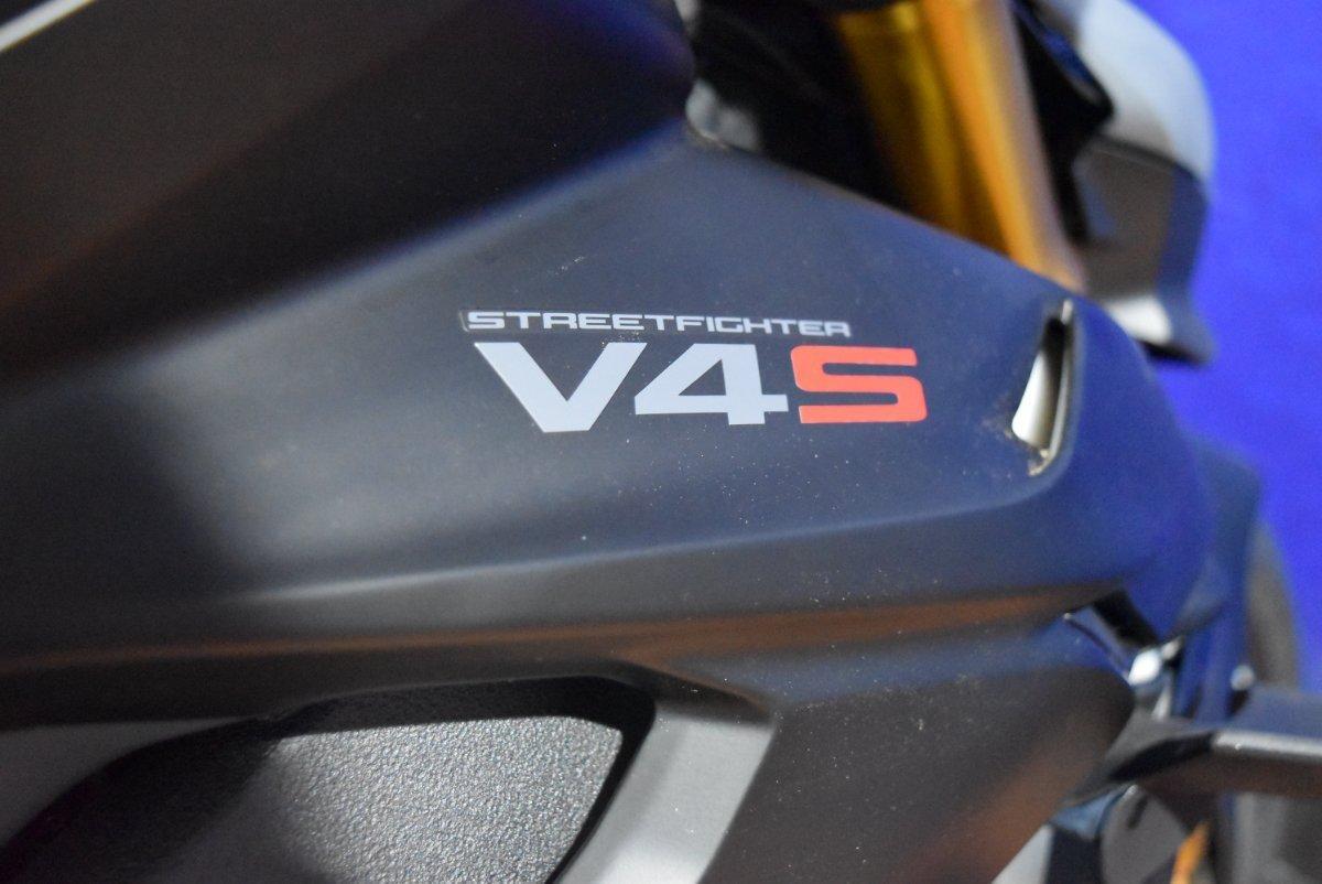 2025 DUCATI STREETFIGHTER V4 S SPORTS