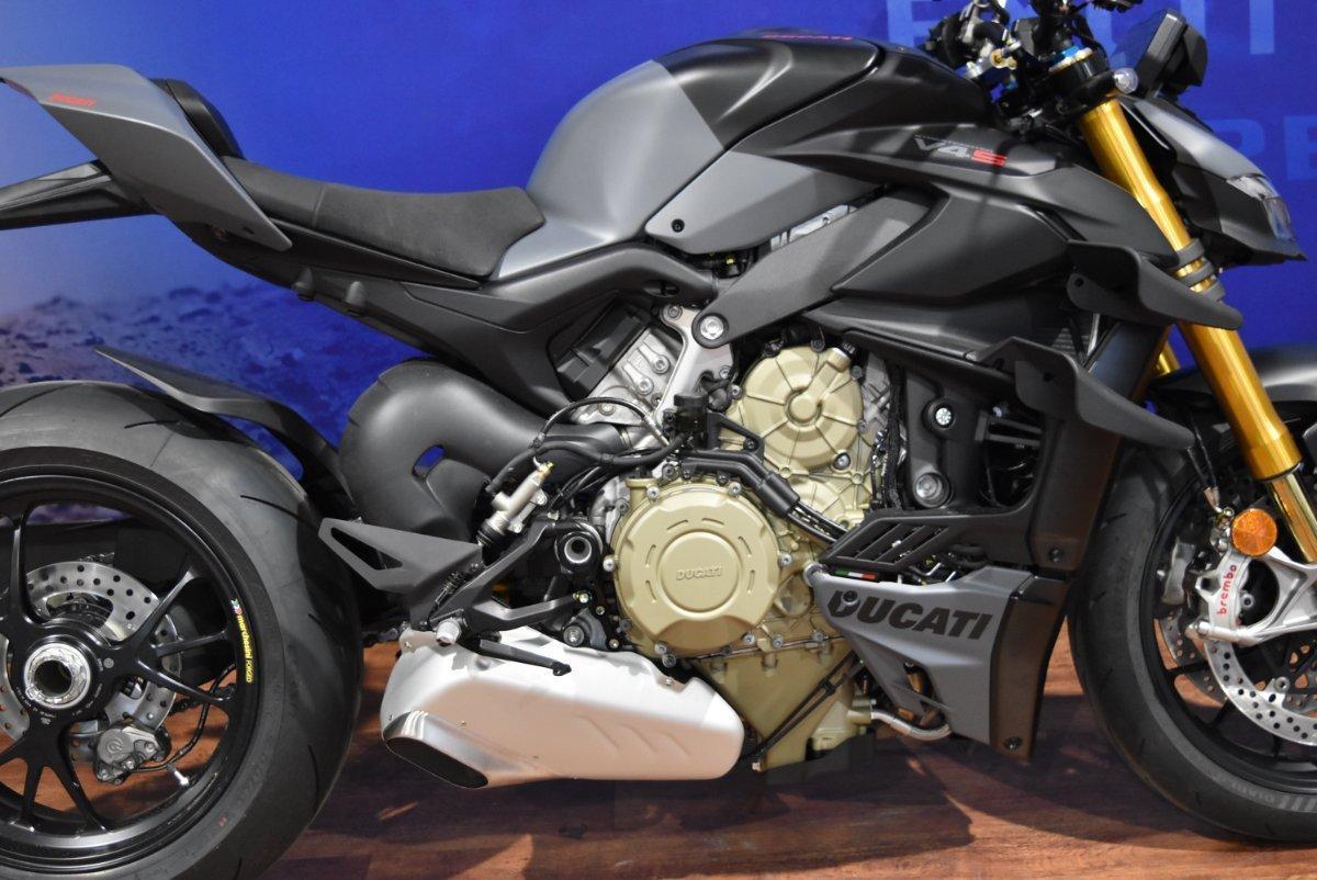 2025 DUCATI STREETFIGHTER V4 S SPORTS