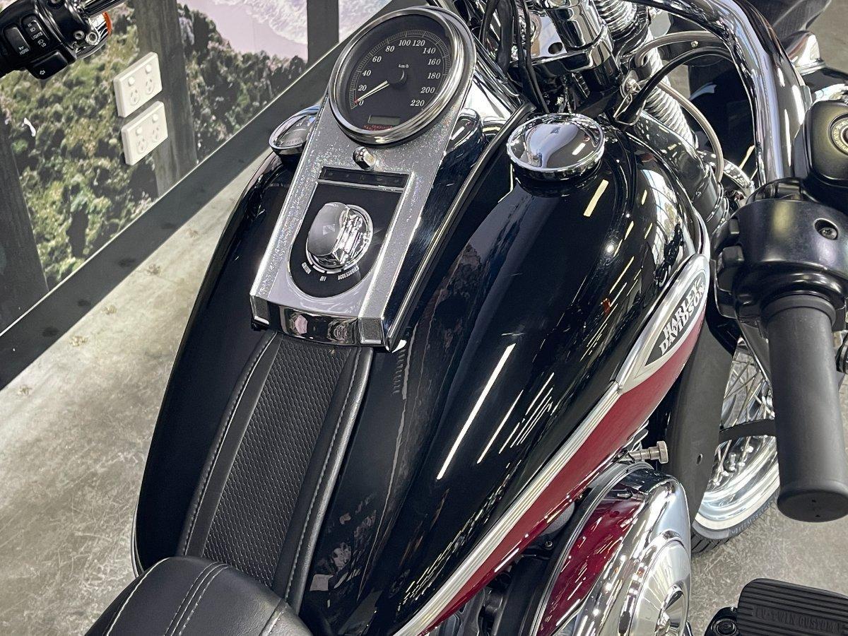 2005 HARLEY-DAVIDSON SPRINGER CLASSIC 88 EFI (FLSTSCI) CRUISER
