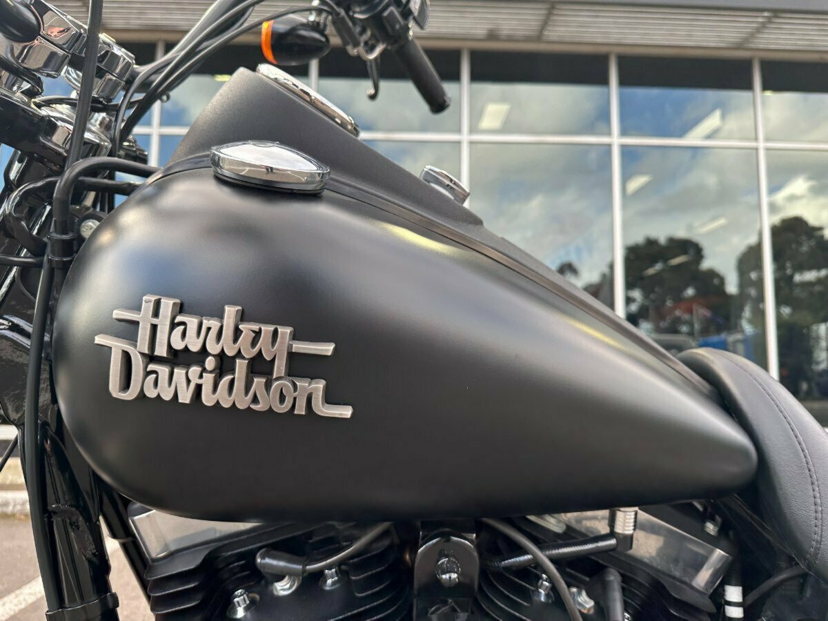2015 HARLEY-DAVIDSON FXDB STREET BOB CRUISER